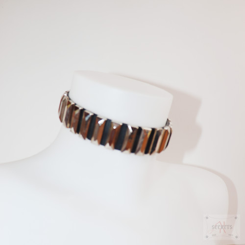 COLLAR VERTICALS COLLAR VERTICALS