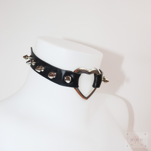 COLLAR LOVE HURTS COLLAR LOVE HURTS