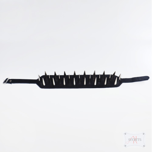 COLLAR MIGHTY HUGH SPIKES COLLAR MIGHTY HUGH SPIKES