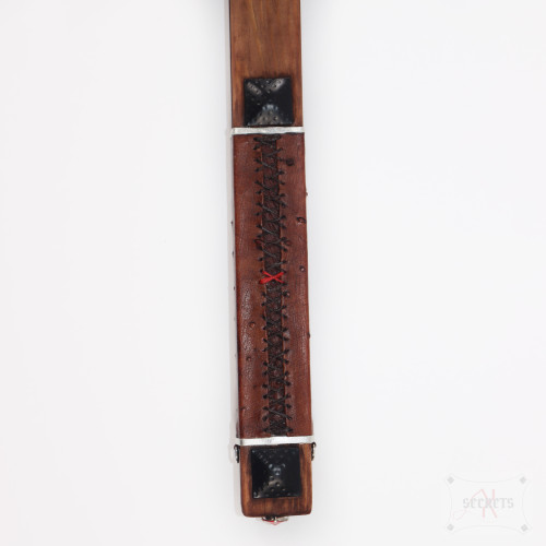 PALA 'NI TOGAI' (PIEL DE AVESTRUZ Y ACABADO MADERA EN CAOBA) PALA 'NI TOGAI' (PIEL DE AVESTRUZ Y ACABADO MADERA EN CAOBA)