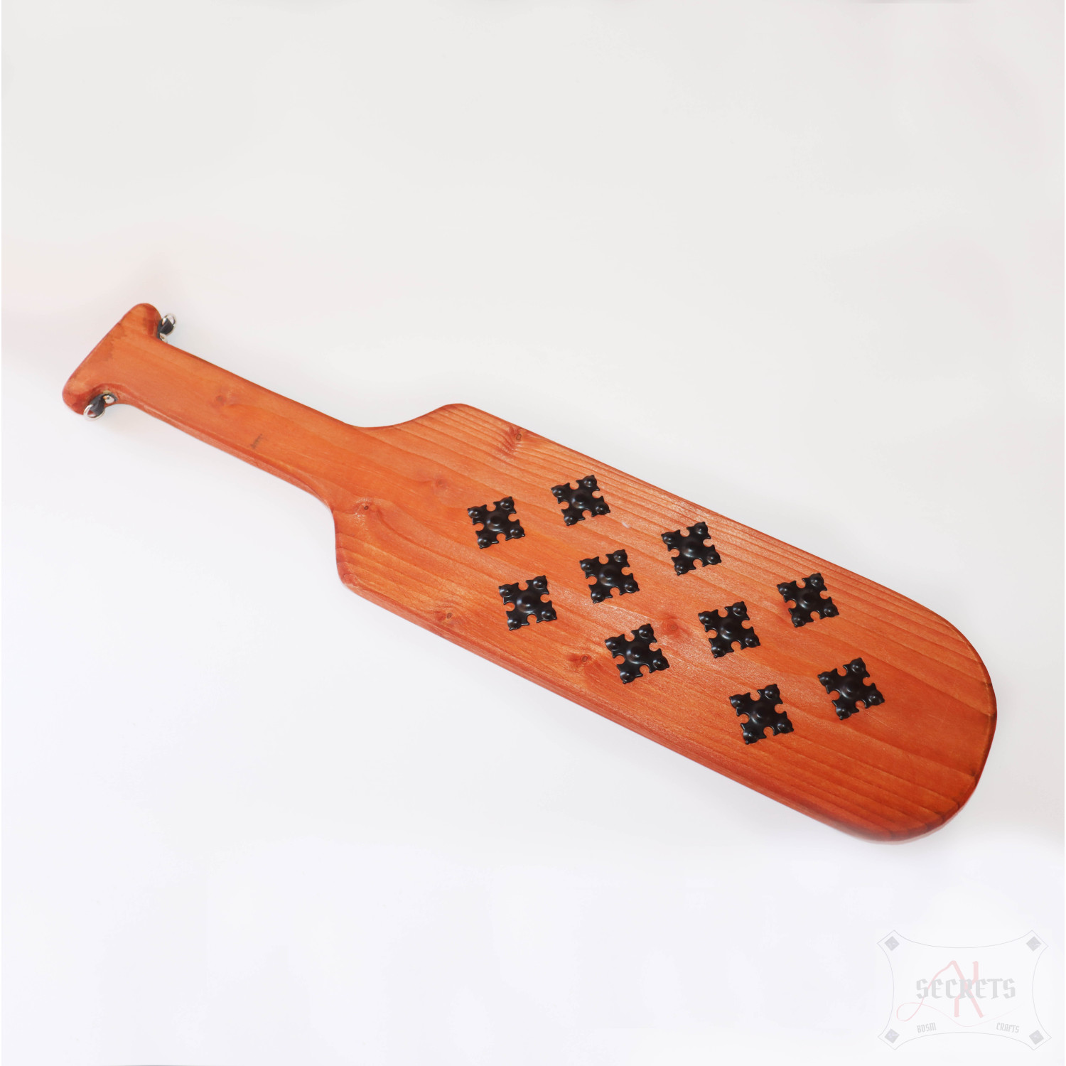 PALA DE MADERA CON CLAVOS PALA DE MADERA CON CLAVOS