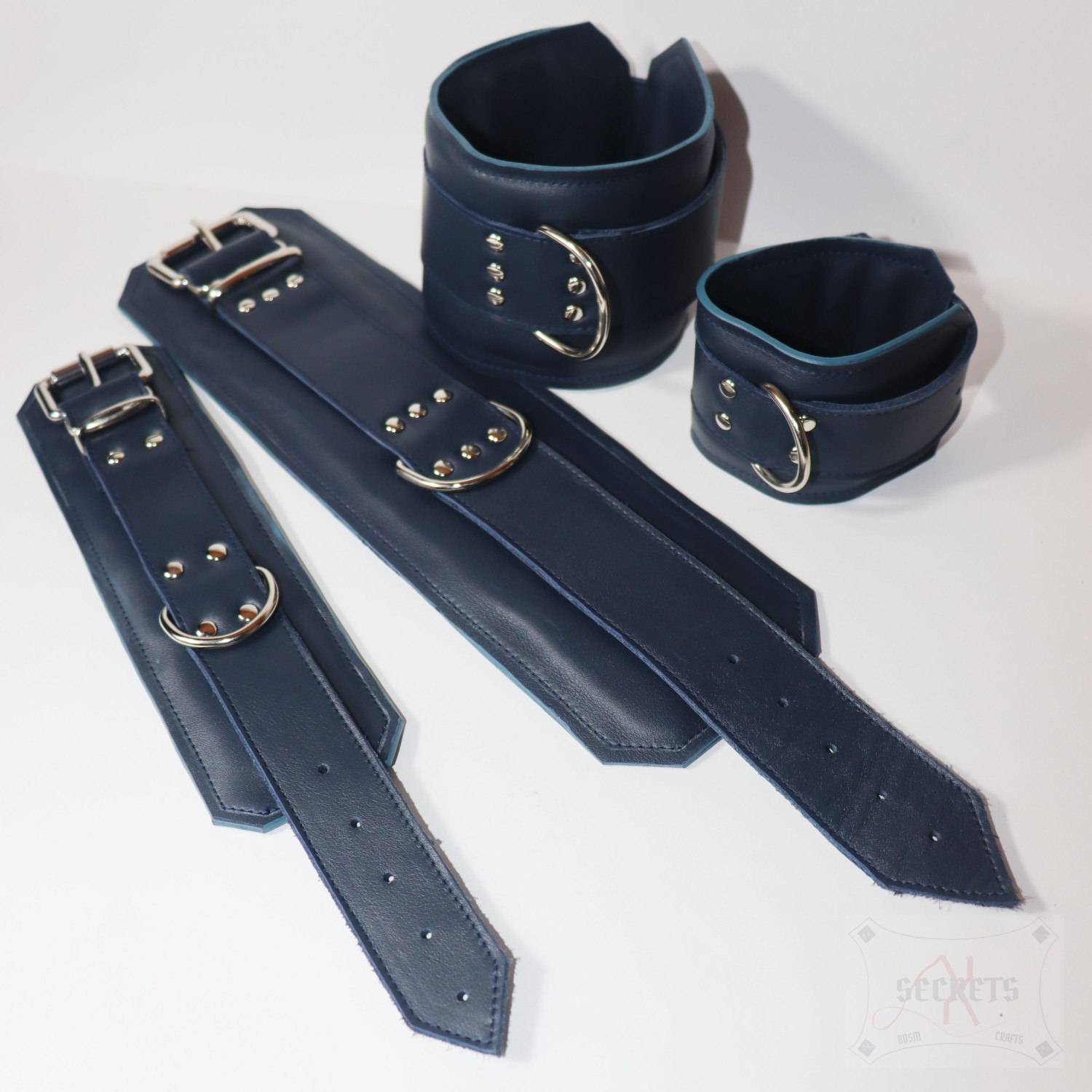 CONJUNTO DE RESTRICCIÓN AZUL PETRÓLEO