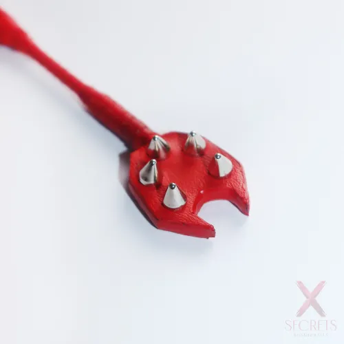 Llavero de Cuero con Mini Fusta 'Devil' Llavero de Cuero con Mini Fusta 'Devil'