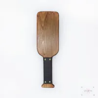 Pala de Spanking Corta en Nogal con Empuñadura de Cuero Premium Pala de Spanking Corta en Nogal con Empuñadura de Cuero Premium