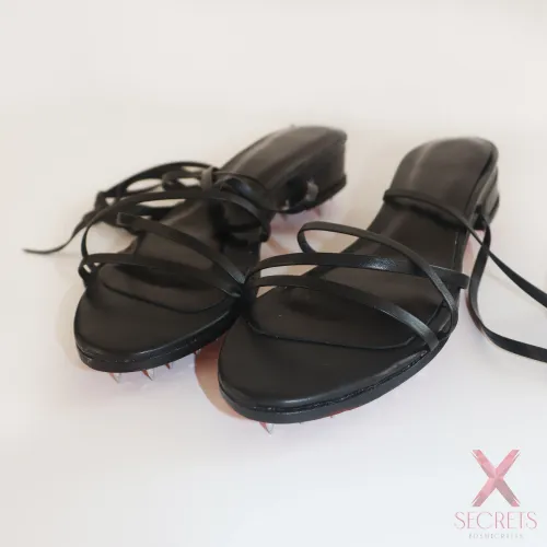 SANDALIAS PLANAS DE TRAMPLING CON PINCHOS DE 20mm EN SUELA PERSONALIZABLE SANDALIAS PLANAS DE TRAMPLING CON PINCHOS DE 20mm EN SUELA PERSONALIZABLE