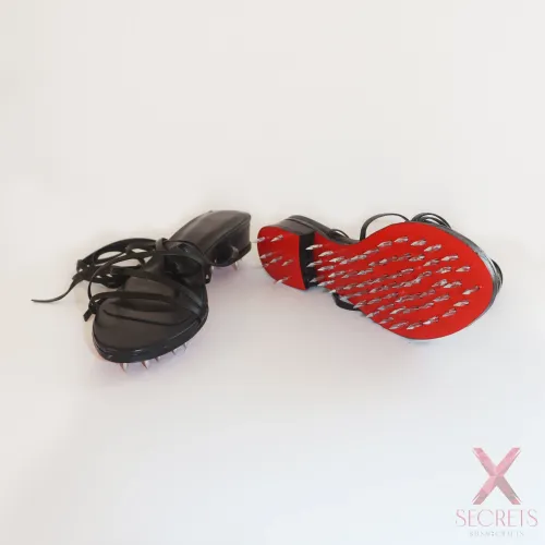 SANDALIAS PLANAS DE TRAMPLING CON PINCHOS DE 20mm EN SUELA PERSONALIZABLE SANDALIAS PLANAS DE TRAMPLING CON PINCHOS DE 20mm EN SUELA PERSONALIZABLE